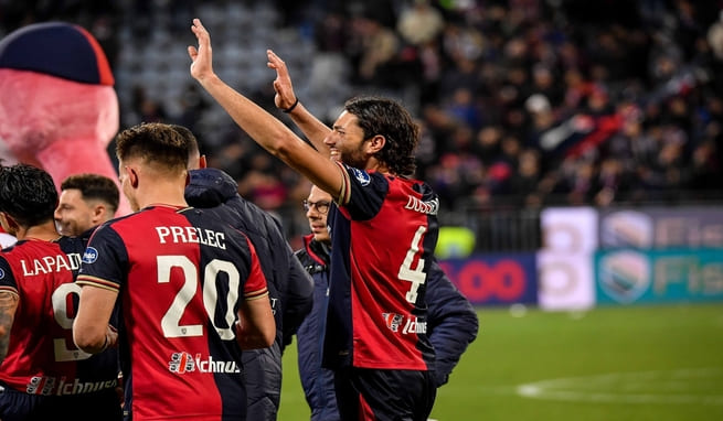 Como, arriva Dossena: fisico, personalità (e gol) Como, arriva Dossena: fisico, personalità (e gol)
