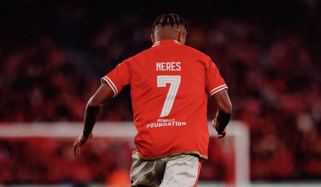 Focus Napoli, Neres-Politano apre il duello a destra Focus Napoli, Neres-Politano apre il duello a destra