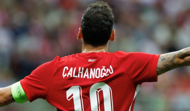 Calhanoglu e la delusione mondiale: pro e contro del rientro anticipato Calhanoglu e la delusione mondiale: pro e contro del rientro anticipato