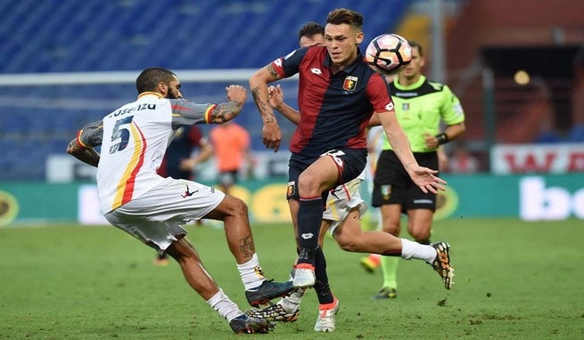 Juric, continuano i guai in attacco: dopo Pavoletti, apprensione per Ocampos. Juric, continuano i guai in attacco: dopo Pavoletti, apprensione per Ocampos.