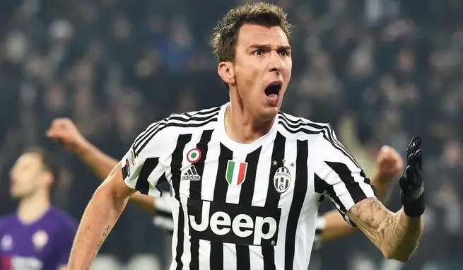 Per Mandzukic solo una botta, Dybala rientra con la Dinamo.