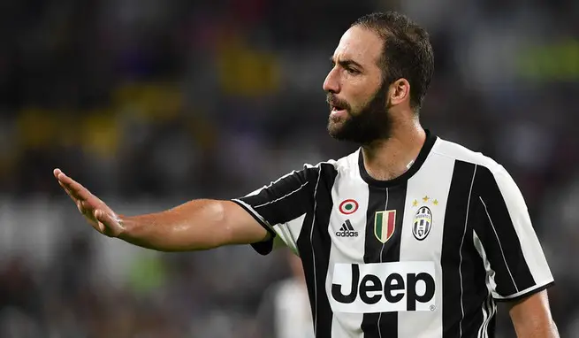 Juve, in Champions senza Higuain e Benatia.