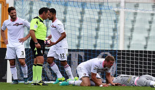 Palermo: frattura al naso per Rajkovic. A Bergamo gioca Goldaniga.